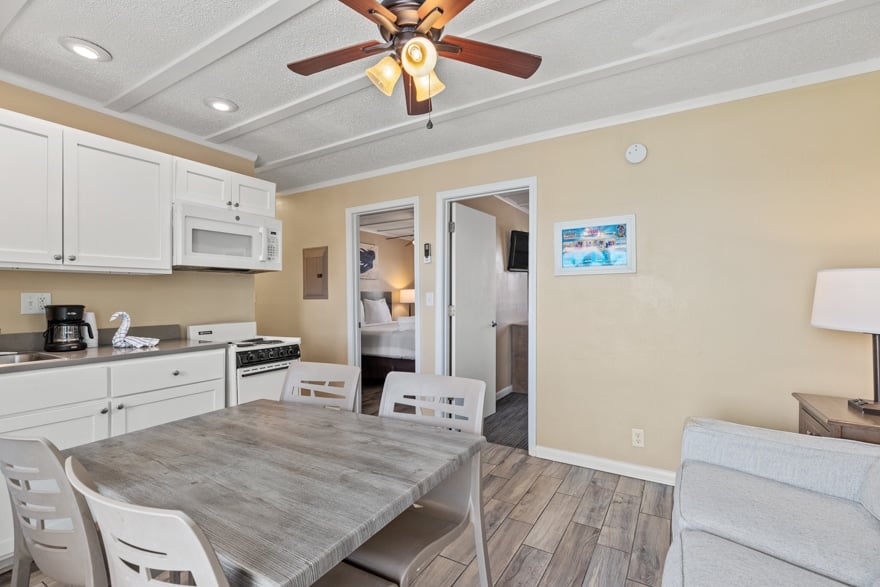 2-Bedroom-Suite-Sleeps-8-4
