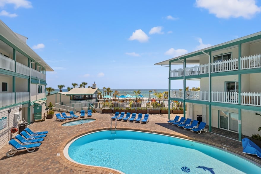 2-Bedroom-Suite-Sleeps-8-6