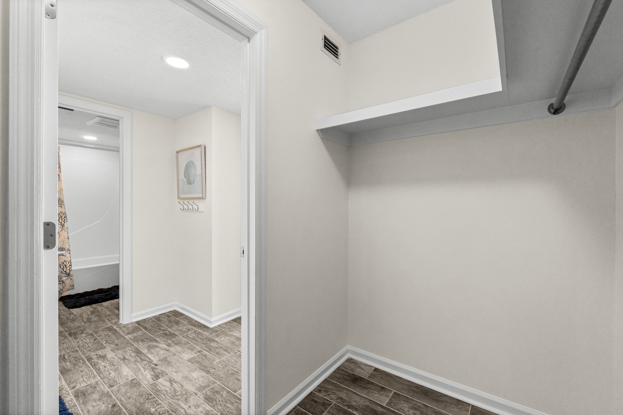 28-web-or-mls-17315-Front-Beach-Rd-603E-26