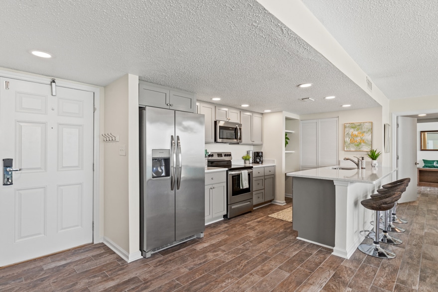Sandpiper-Beacon-Condos-604W-2