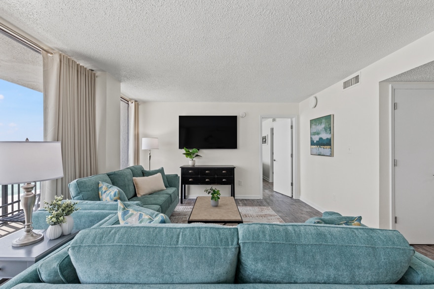 Sandpiper-Beacon-Condos-604W-6