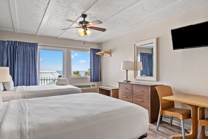 Studio-with-Kitchen-Sleeps-4-1-1