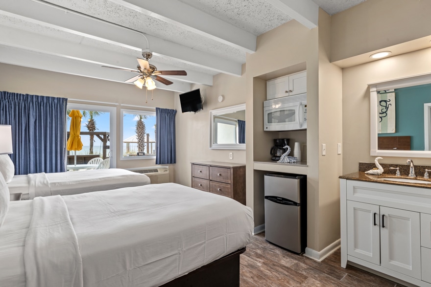 Studio-without-kitchen-Sleeps-4-1