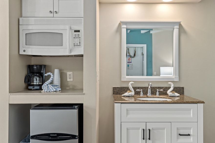 Studio-without-kitchen-Sleeps-4-2