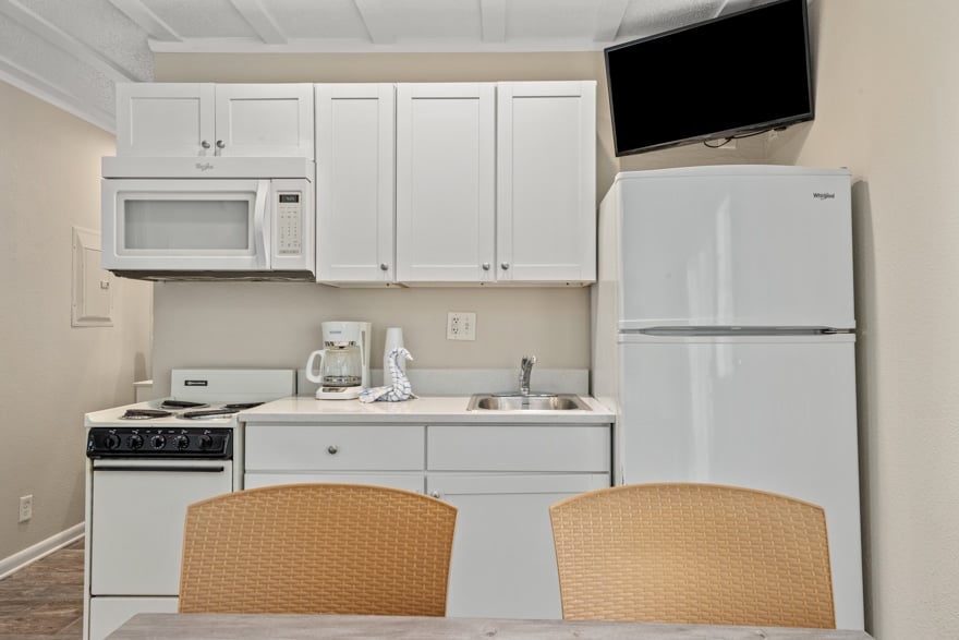 2-Bedroom-Suite-Sleeps-10-2