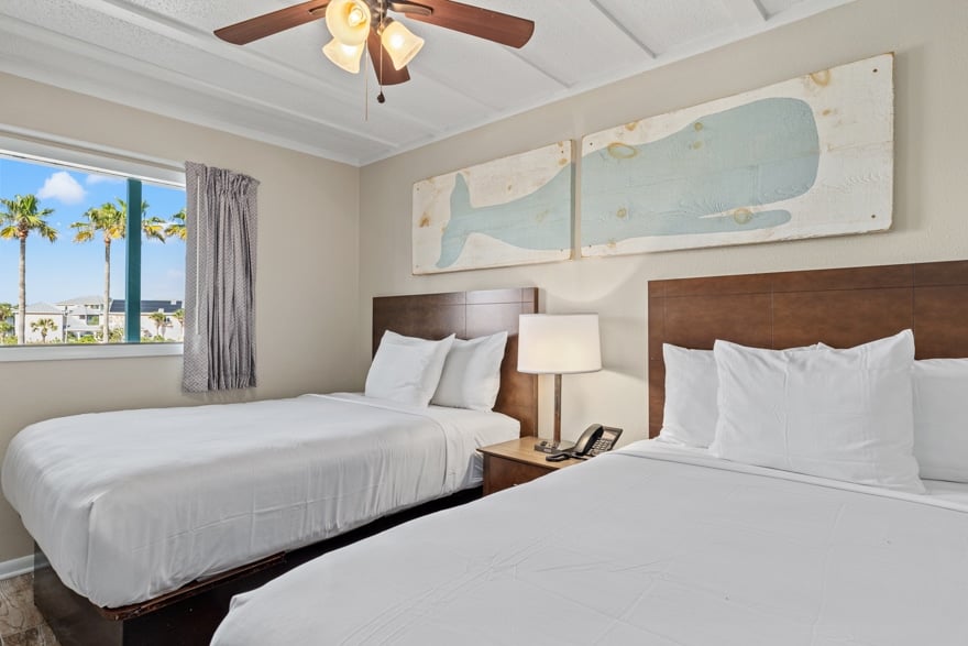 2-Bedroom-Suite-Sleeps-10-5