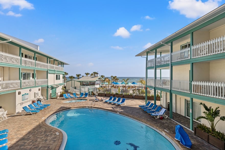 2-Bedroom-Suite-Sleeps-10-6