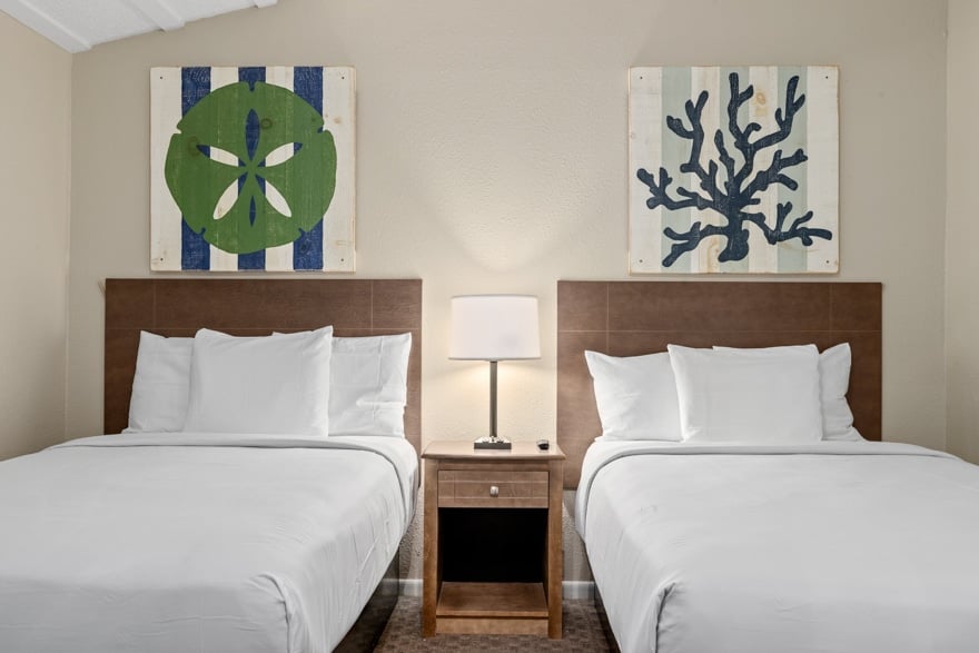 One-Bedroom-Suite-Sleeps-8-1-1